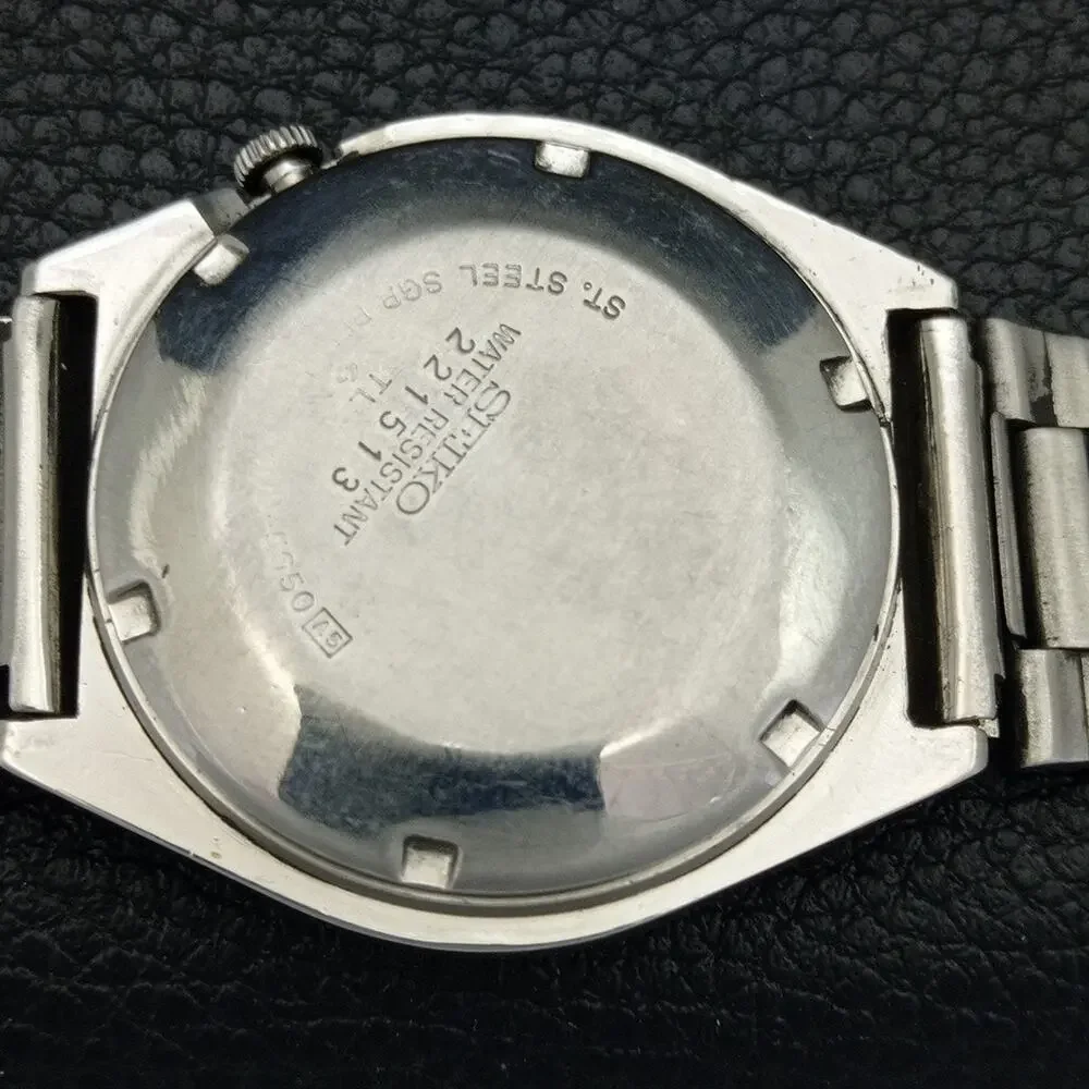 Vintage 1974 Disney Seiko Automatic Mens Silver Watch W/daydate & Mickey accents - Picture 8 of 10